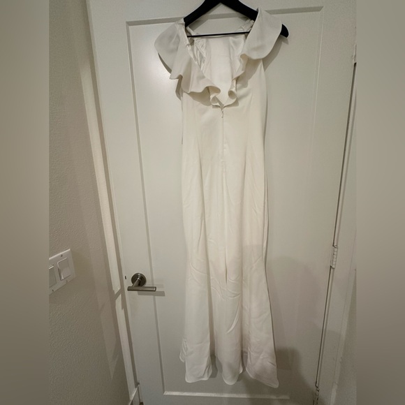 Badgley Mischka Heather Wedding Gown - Picture 6 of 9